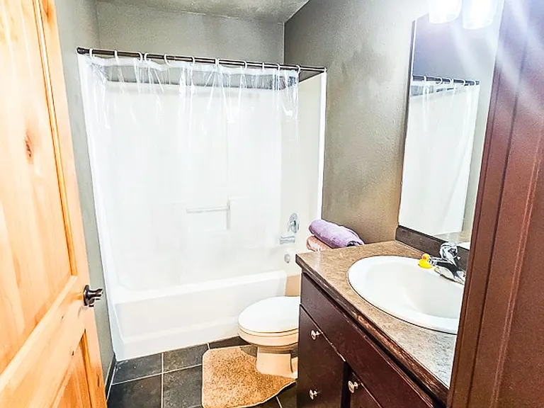 1374 Bristol Rd — Photo 16