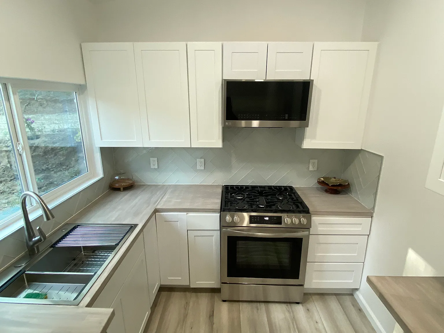 2 bed, 500 sqft, $2,500 — Photo 4