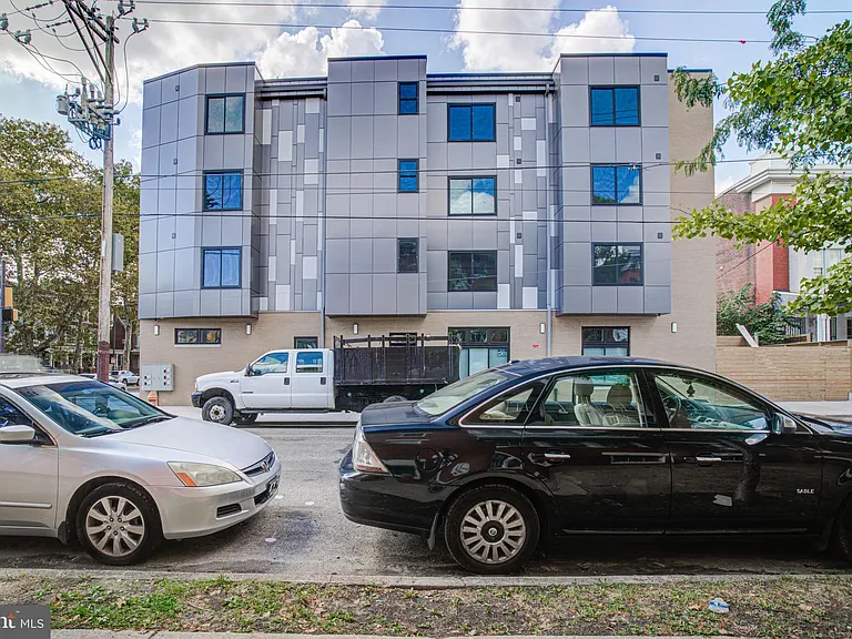 540 S 52nd St #2 — Photo 23