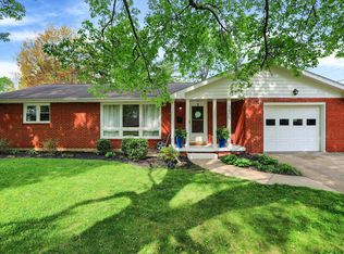 4146 Roselawn Ave, Columbus, IN 47203