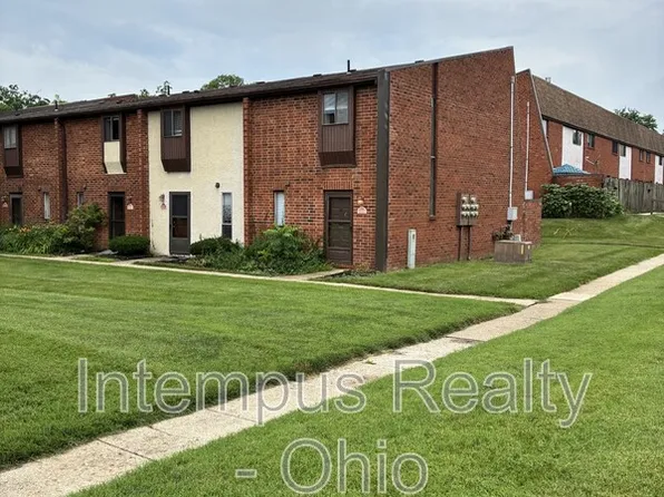 21 King Arthur Ct, Westerville, OH 43081