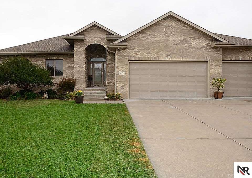 1st image of 21342 Castlerock Ln