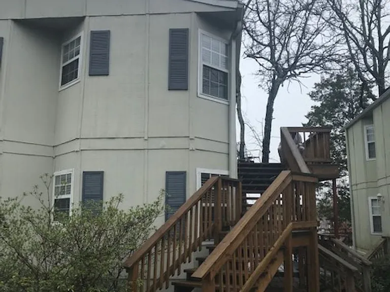 610 Hathorn Rd — Photo 1