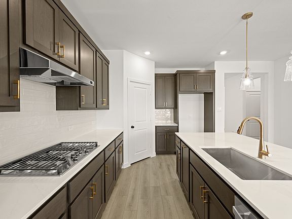 5th image of 649 Tyronza Dr