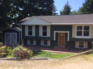 501 Laurel Hill Rd, Norwich, CT 06360