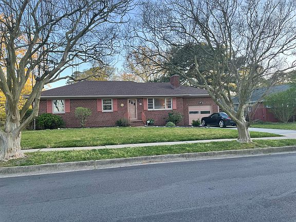 2nd image of 224 Pefley Dr
