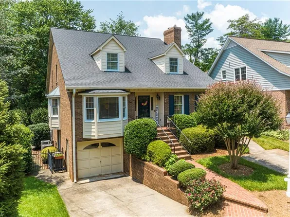 812 Chancy Ln, Winston Salem, NC 27104