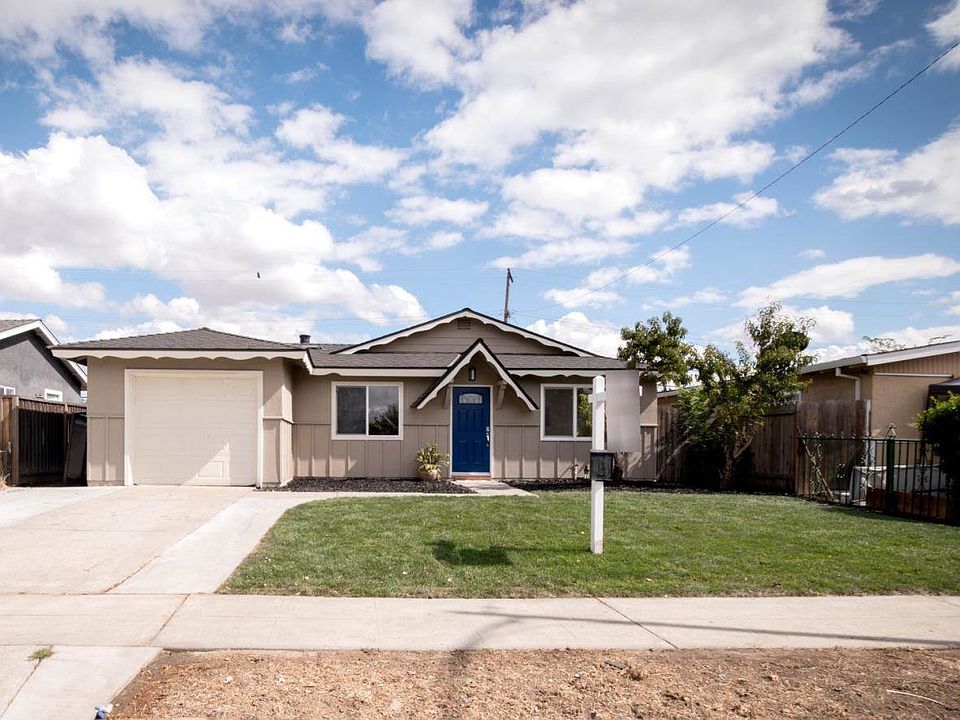 1st image of 2674 Chopin Ave