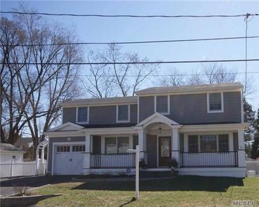 68 Lebrun St, Port Jefferson Station, NY, 11776