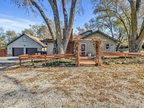 7021 Monticello Rd, Shawnee, KS 66226