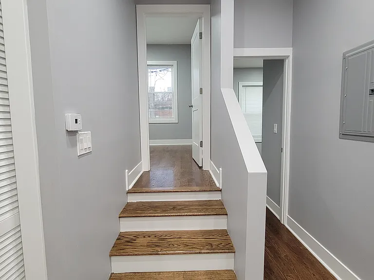 1162 W 19th St #13 — Photo 6
