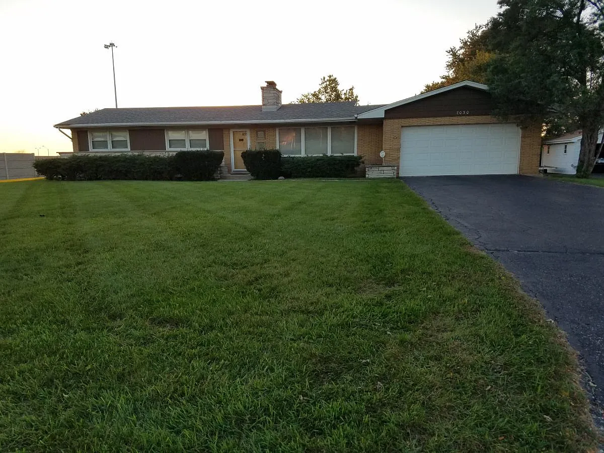 7030 Hillsdale Rd photo 1