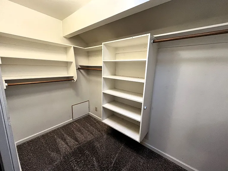 7025 London Dr — Photo 20