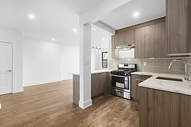 Sold by Thomas Lipovetsky, LREB