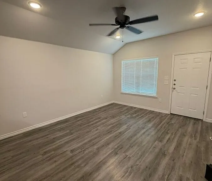 110B Wind Ridge Dr — Photo 2