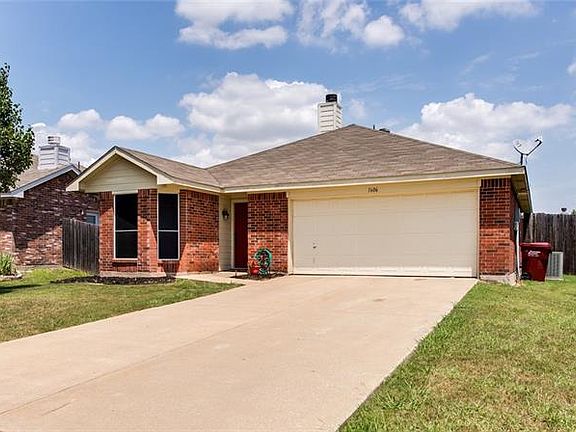2nd image of 1606 Kelly Ln