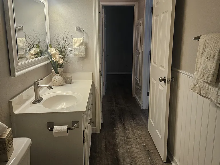 15 Woodsdale Dr #3 — Photo 13