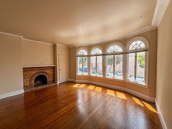 3rd image of 1362 Funston Ave APT 1