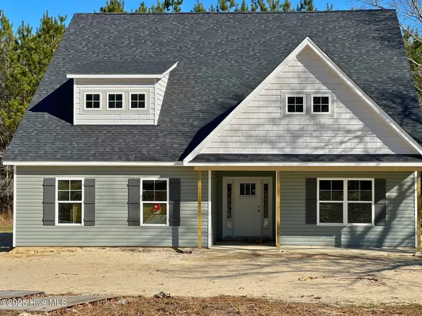 107 Persimmon Drive, New Bern, NC 28562