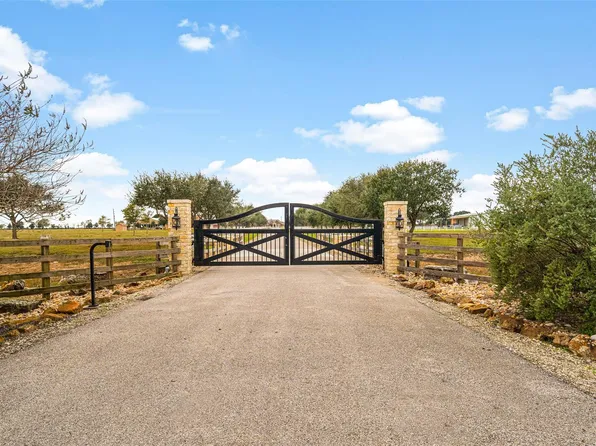 32027 Meadow View Ln, Waller, TX 77484