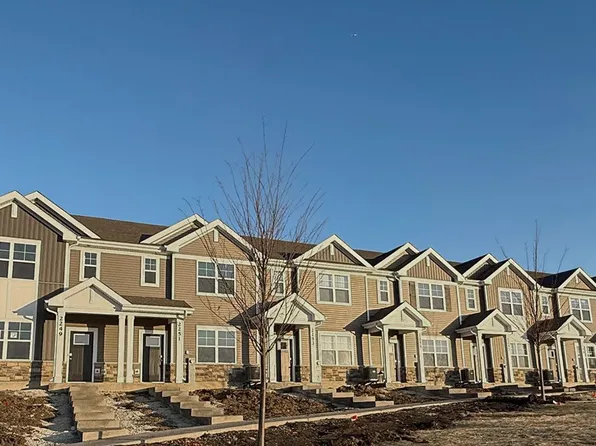 2249 Riesling Rd, Oswego, IL 60543