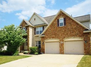 4363 Fountain View Ct, Fenton, MI 48430