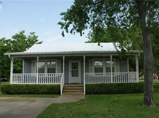 204 W Forgey St, Blooming Grove, TX 76626