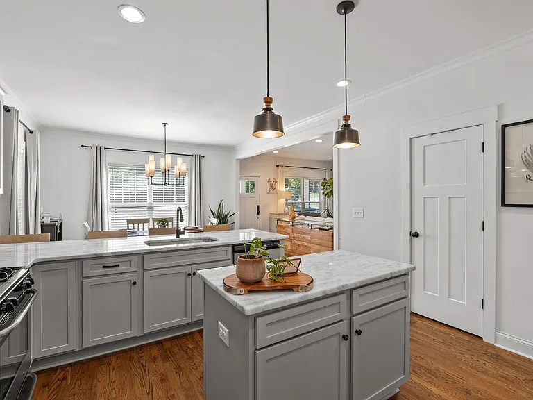 109 W Circle Ave — Photo 16