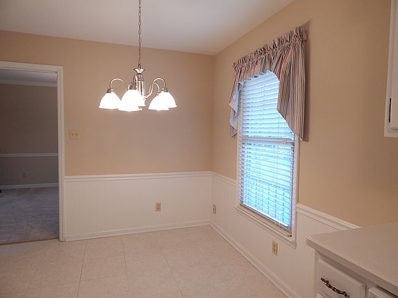 4th image of 4 Fountain Manor Dr Unit C