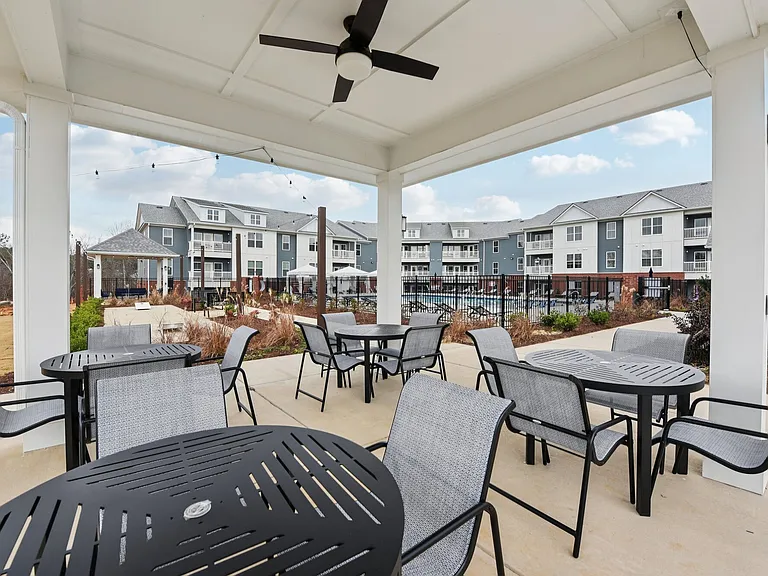 Hathaway at Lake Norman Apartments — Photo 6