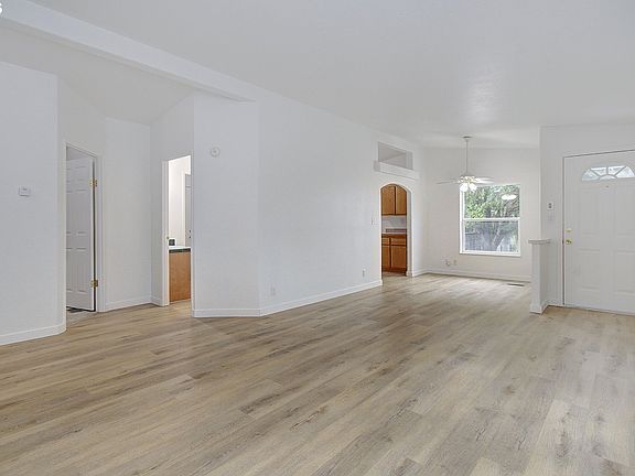 5th image of 10400 NE 72nd Ave Unit 1