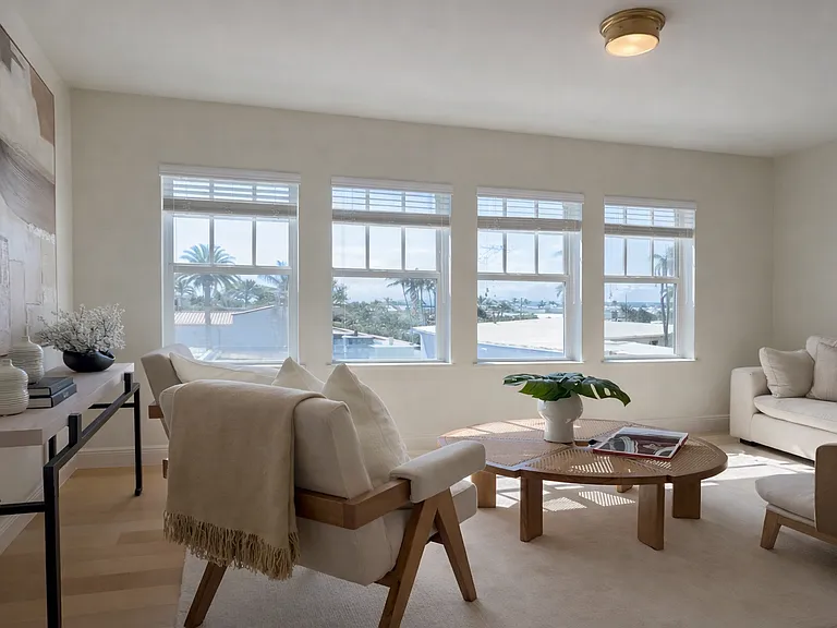 Sunset Ocean House — Photo 52