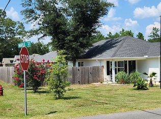 3184 Maple St, Crestview, FL 32539