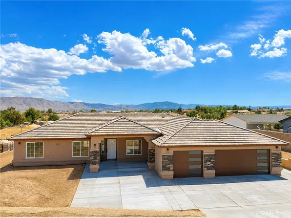 10955 E Ave, Hesperia, CA 92345
