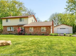 3128 Gehring Dr, Flint, MI 48506