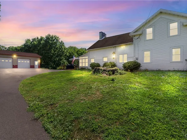 7410 Rice Rd, Auburn, NY 13021