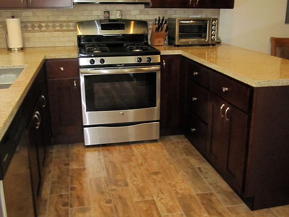 3rd image of 1480 Torrey Pine Ct