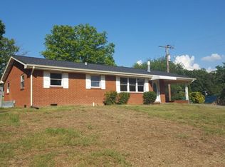 3304 Mine Rd, Mascot, TN 37806