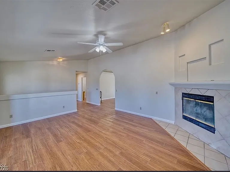 3790 Vanguard Ave — Photo 4