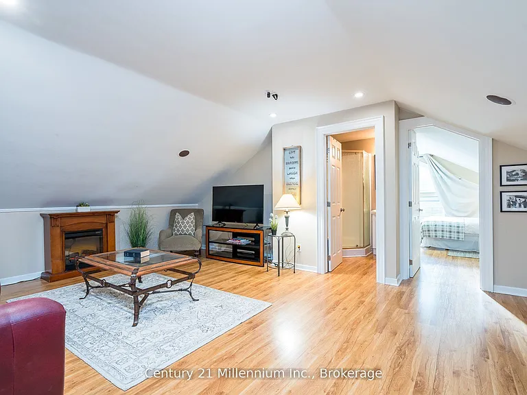 160 Grand Cypress Ln — Photo 34