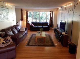 8229 Wallingford Ave N, Seattle, WA 98103