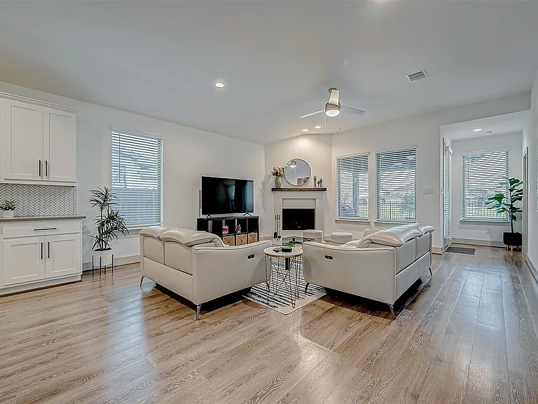 3802 Colorado Bend Dr — Photo 10