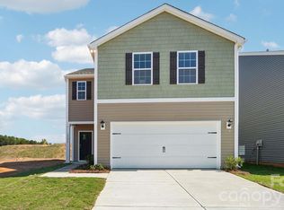 226 Lauren Ln, Hendersonville, NC 28792