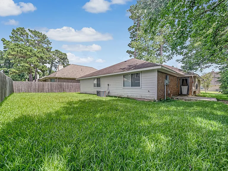 12810 Lake Shore Dr — Photo 26