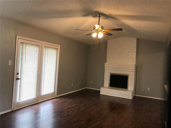 2nd image of 622 Dawn Dr