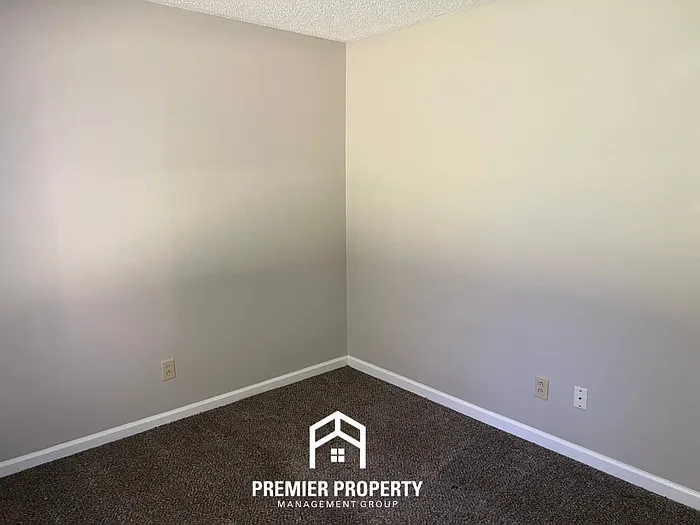 112 Eva Ct — Photo 13