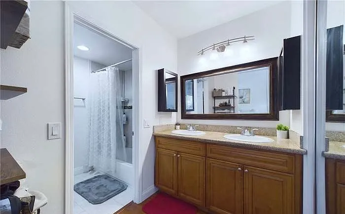 Monte Carlo Dr — Photo 18