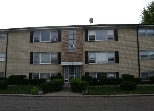 1st image of 1547 N 21st Ave