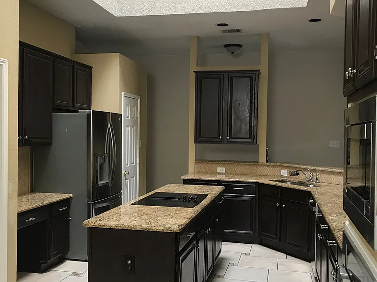 8025 Alderwood Dr — Photo 11