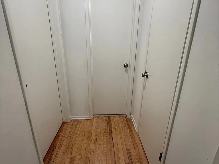 3186-92 Barrington Ave #3186-B — Photo 10